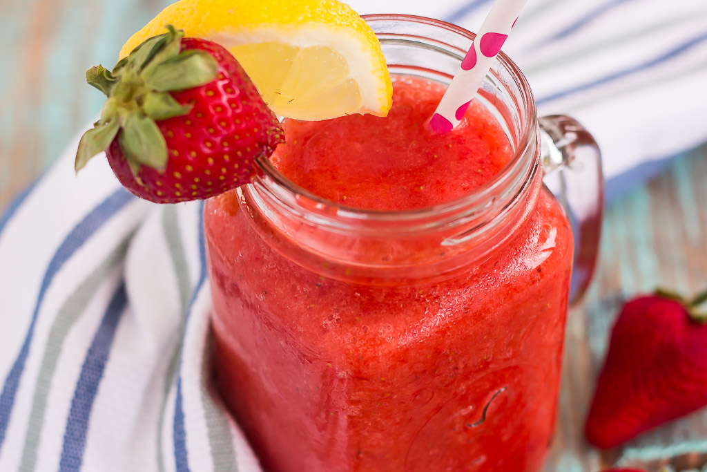 Whip Up Quick Frozen Strawberry Lemonade This Summer